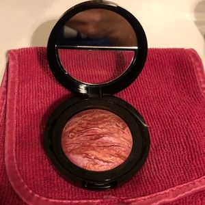 Laura Gellar blush